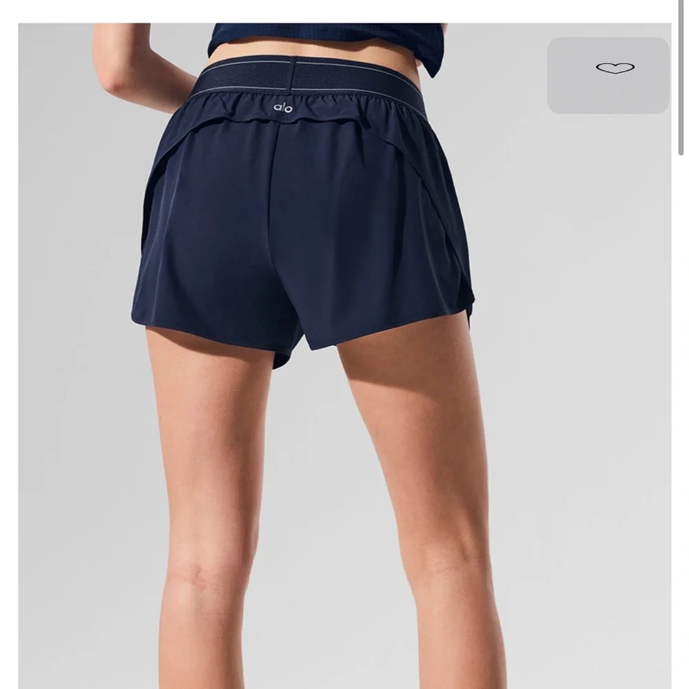 ALO Yoga Navy Match Point Shorts - Picture 4 of 4